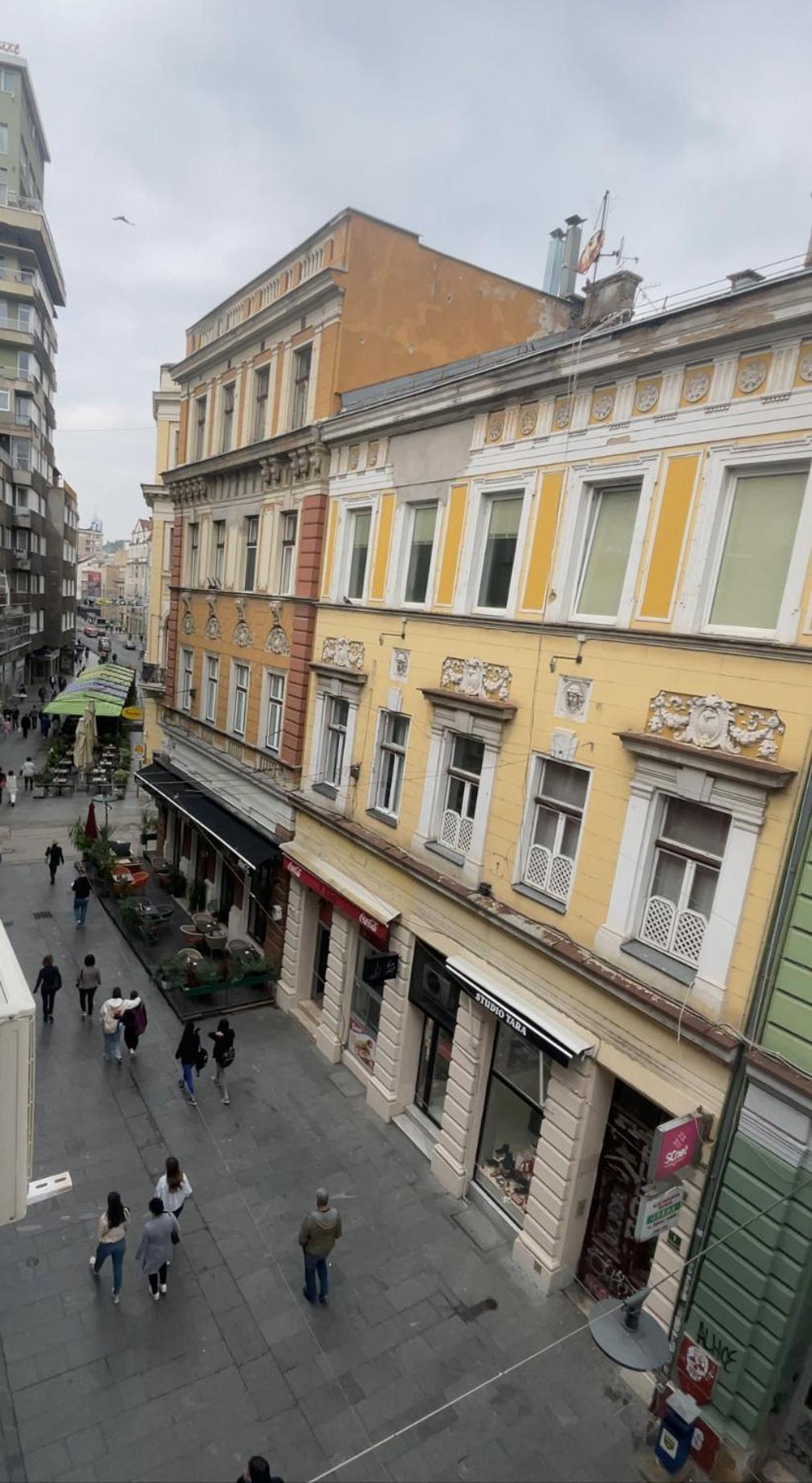 Main Street Retreat Apartment With Free Parking SJJ Eksteriør billede