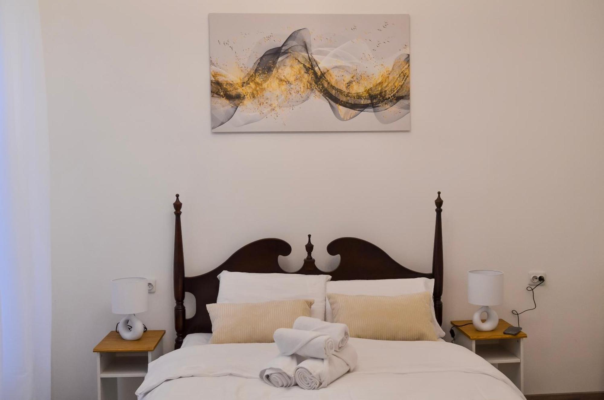Main Street Retreat Apartment With Free Parking SJJ Eksteriør billede