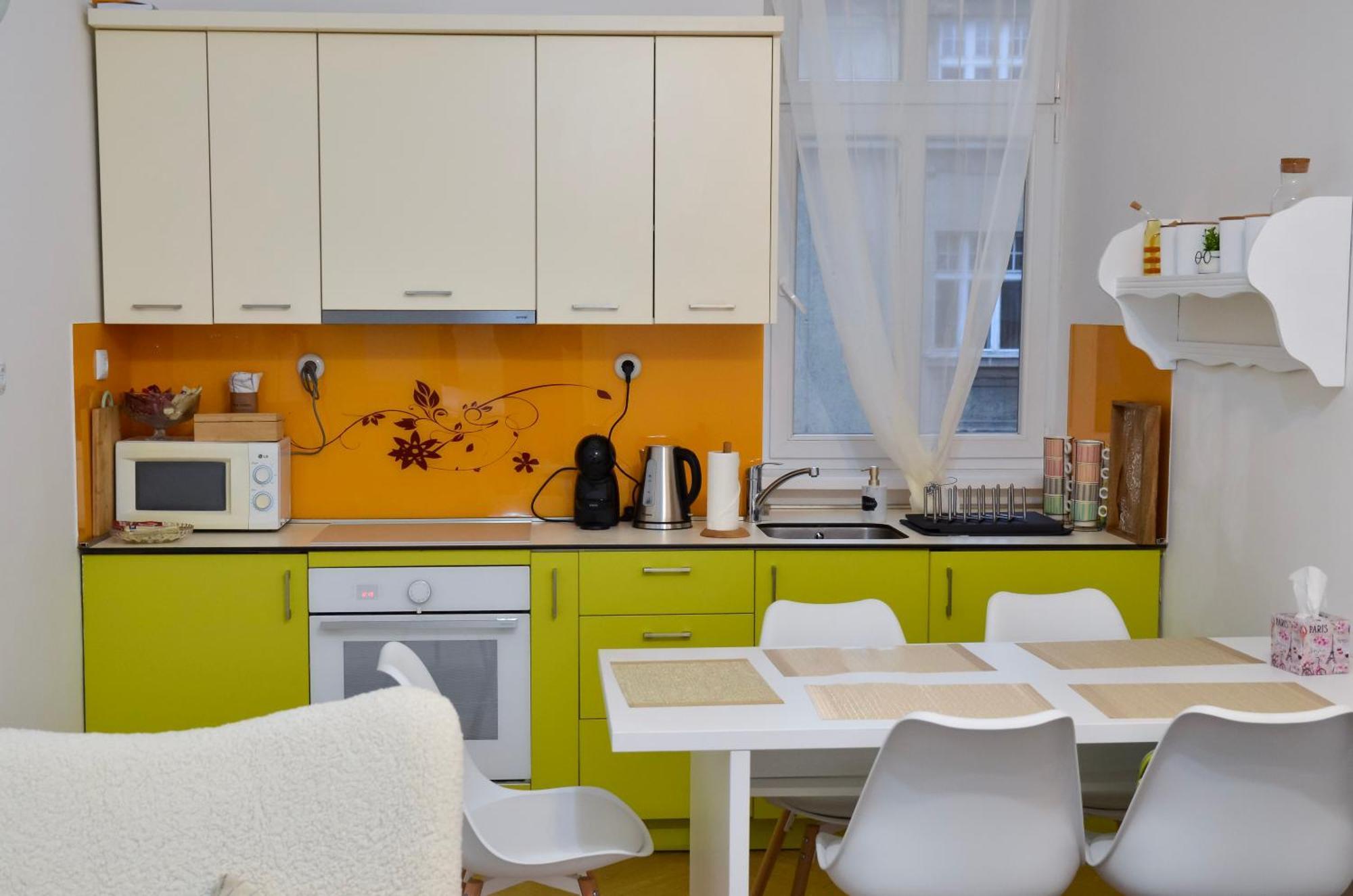Main Street Retreat Apartment With Free Parking SJJ Eksteriør billede