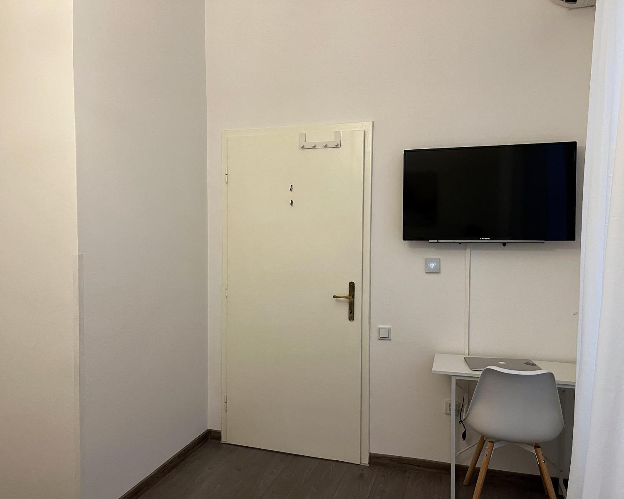 Main Street Retreat Apartment With Free Parking SJJ Eksteriør billede