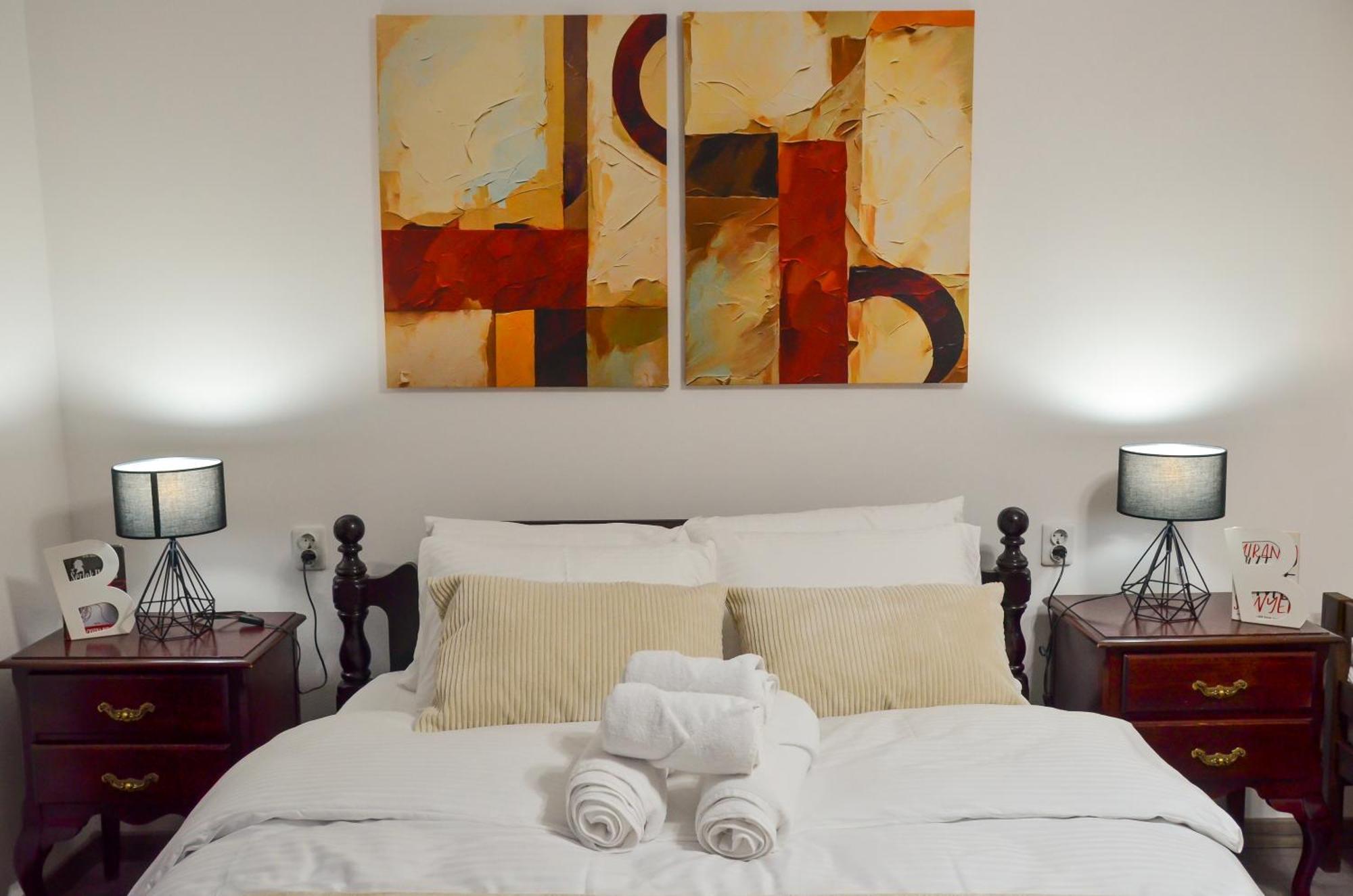 Main Street Retreat Apartment With Free Parking SJJ Eksteriør billede
