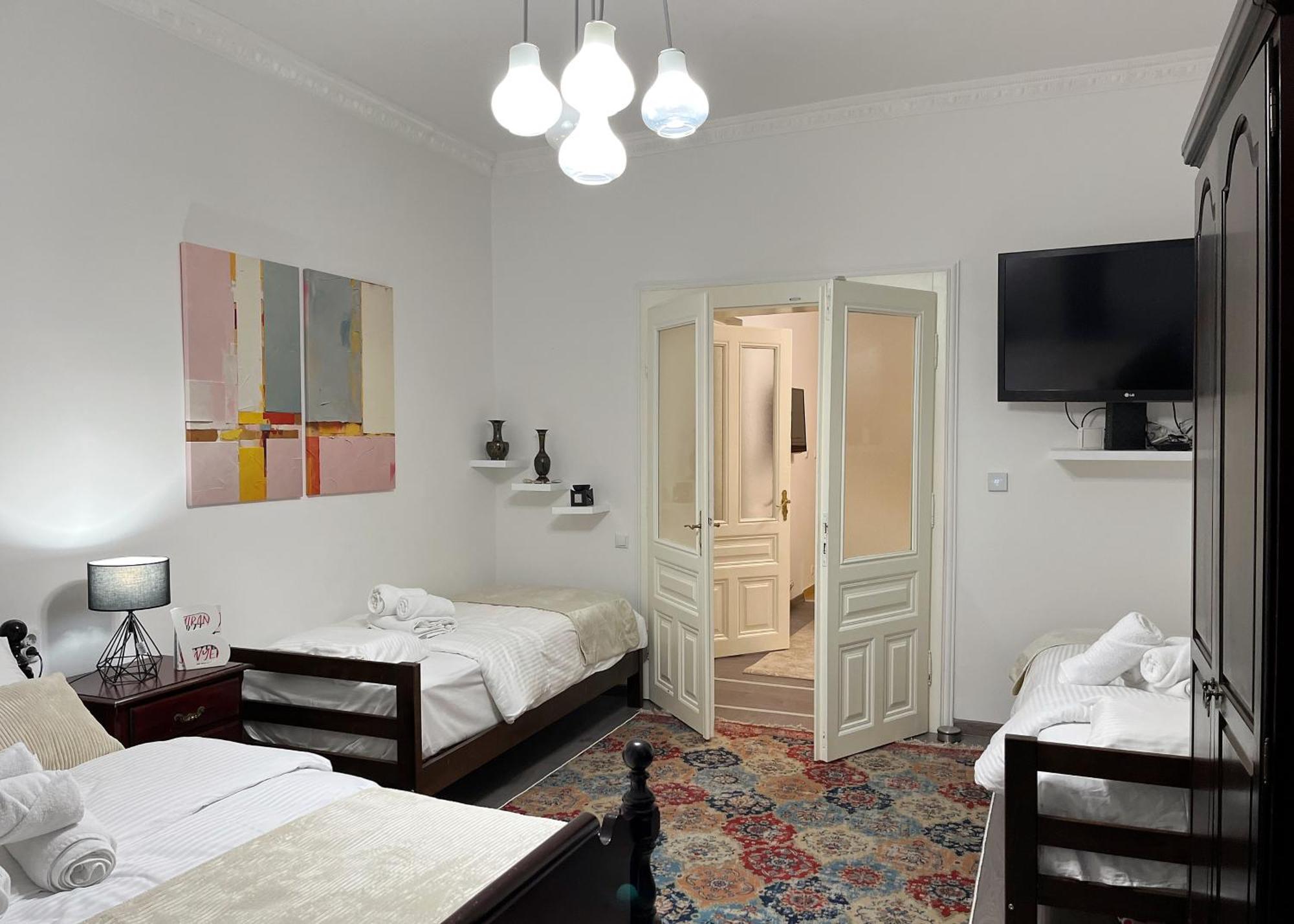 Main Street Retreat Apartment With Free Parking SJJ Eksteriør billede